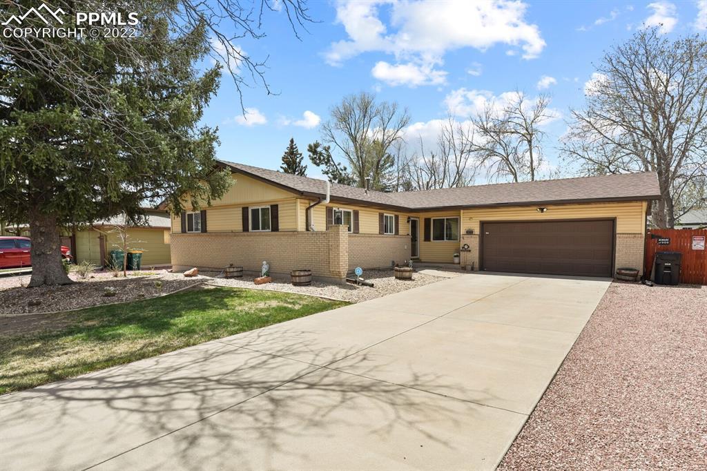 1418 Osgood Rd., Colorado Springs, CO 80915
