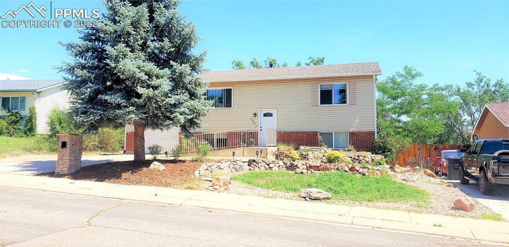 3380 Knotwood Dr., Colorado Springs, CO 80910