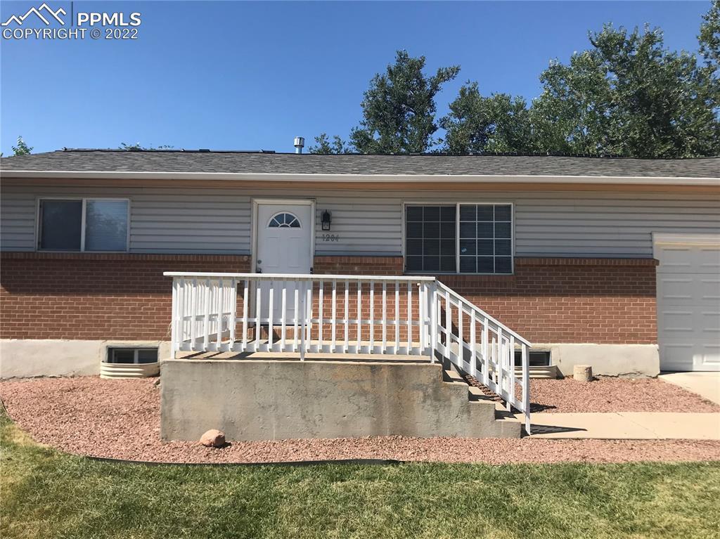 1204 Burnham St., Colorado Springs, CO 80906