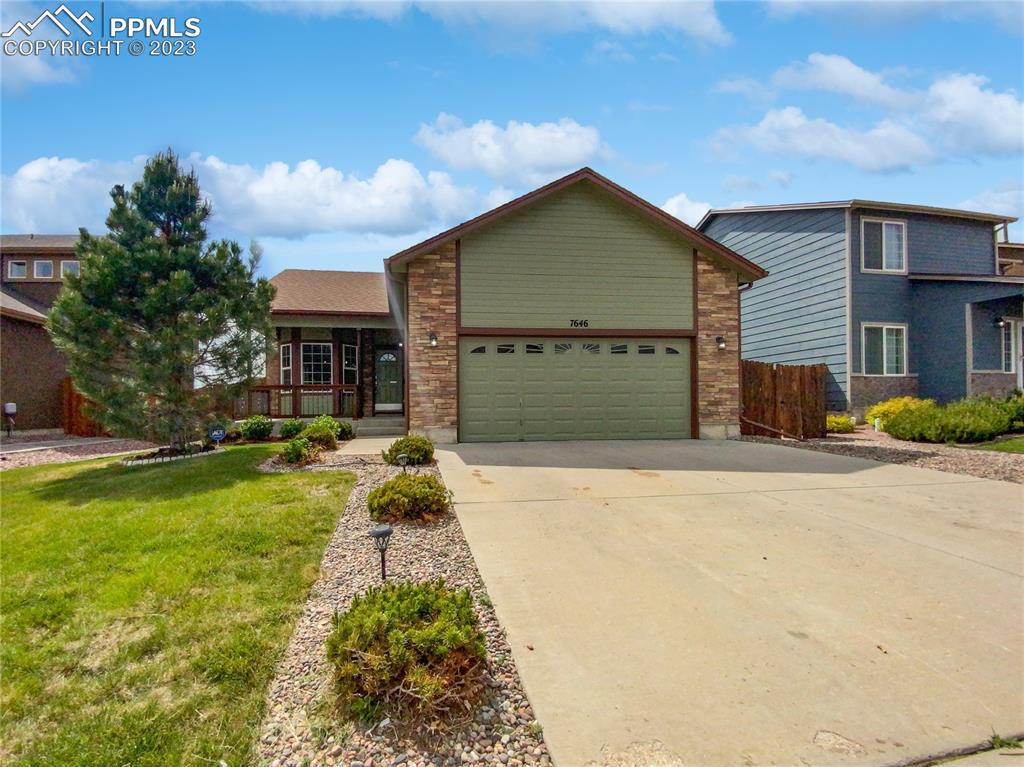7646 Dutch Loop, Colorado Springs, CO 80925