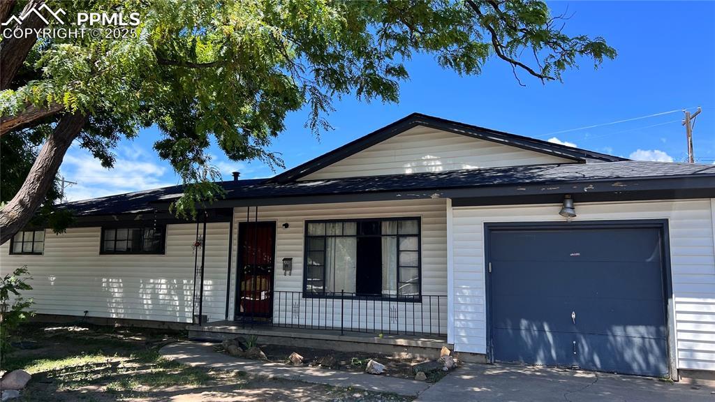 308 Steven Dr., Colorado Springs, CO 80911