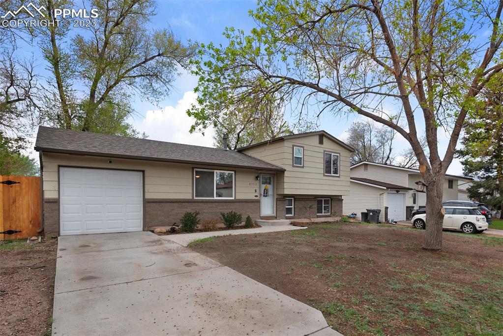 4555 N Anjelina Cir., Colorado Springs, CO 80916