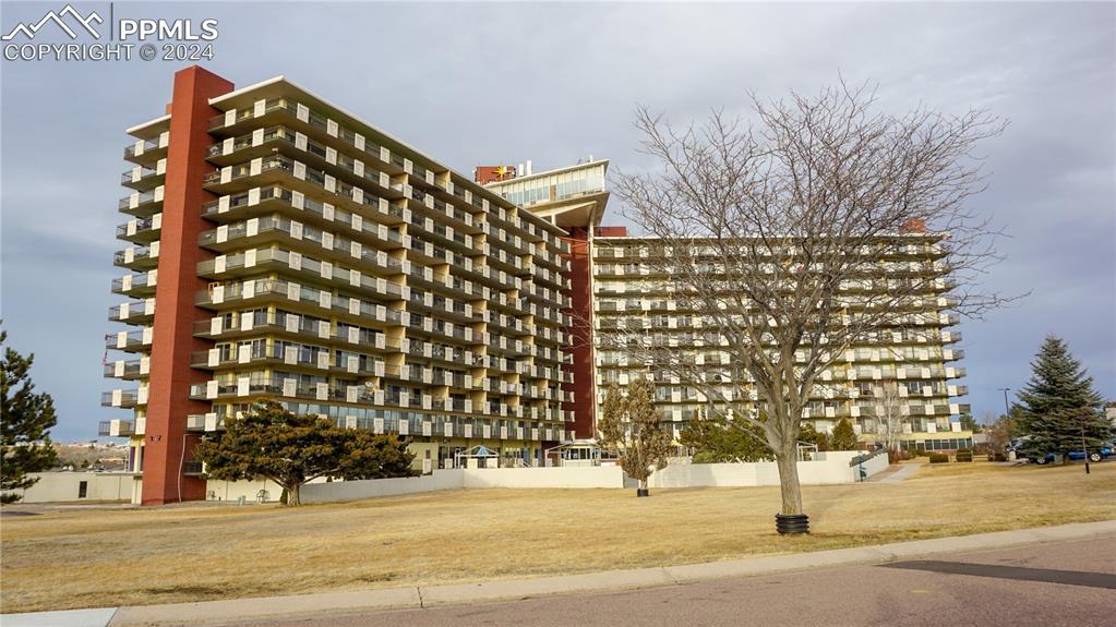 411 Lakewood Cir. #C407, Colorado Springs, CO 80910