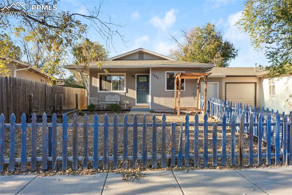 1940 Carmel Dr., Colorado Springs, CO 80910