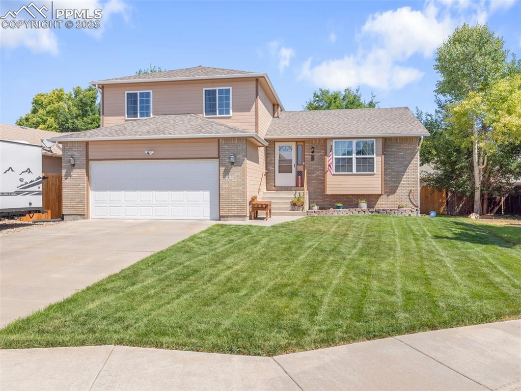11 Avon Ct., Pueblo, CO 81005