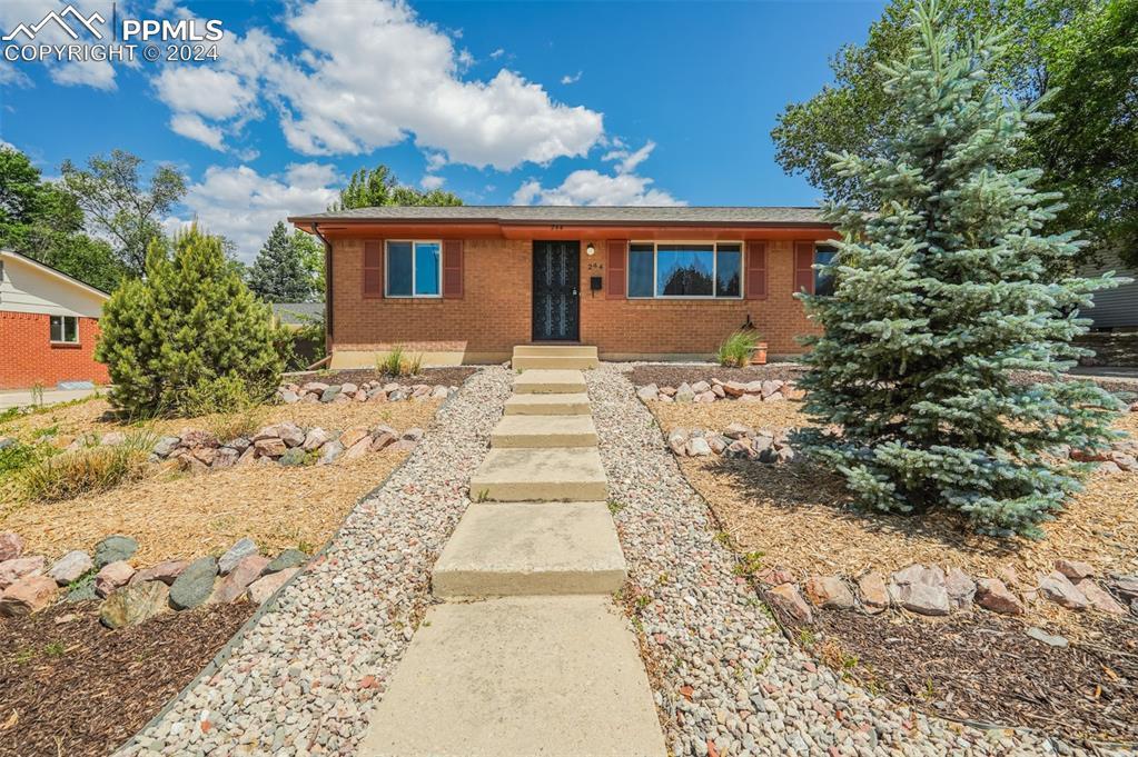 244 S Circle Dr., Colorado Springs, CO 80910