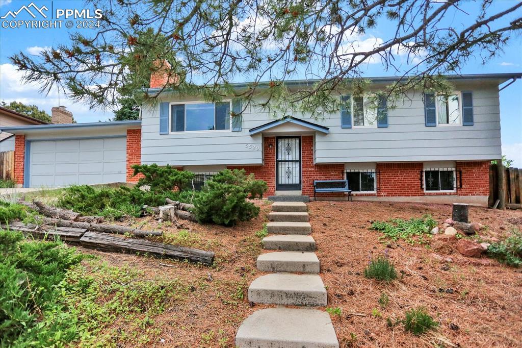 5529 Galena Dr., Colorado Springs, CO 80918