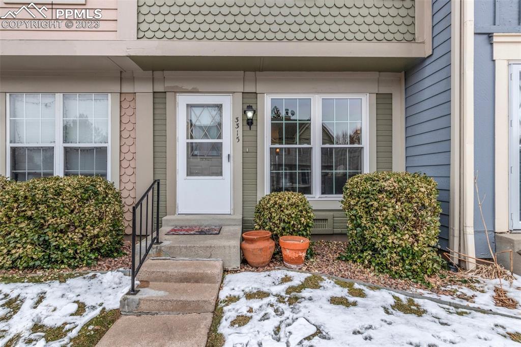 3315 Queen Anne Way, Colorado Springs, CO 80917