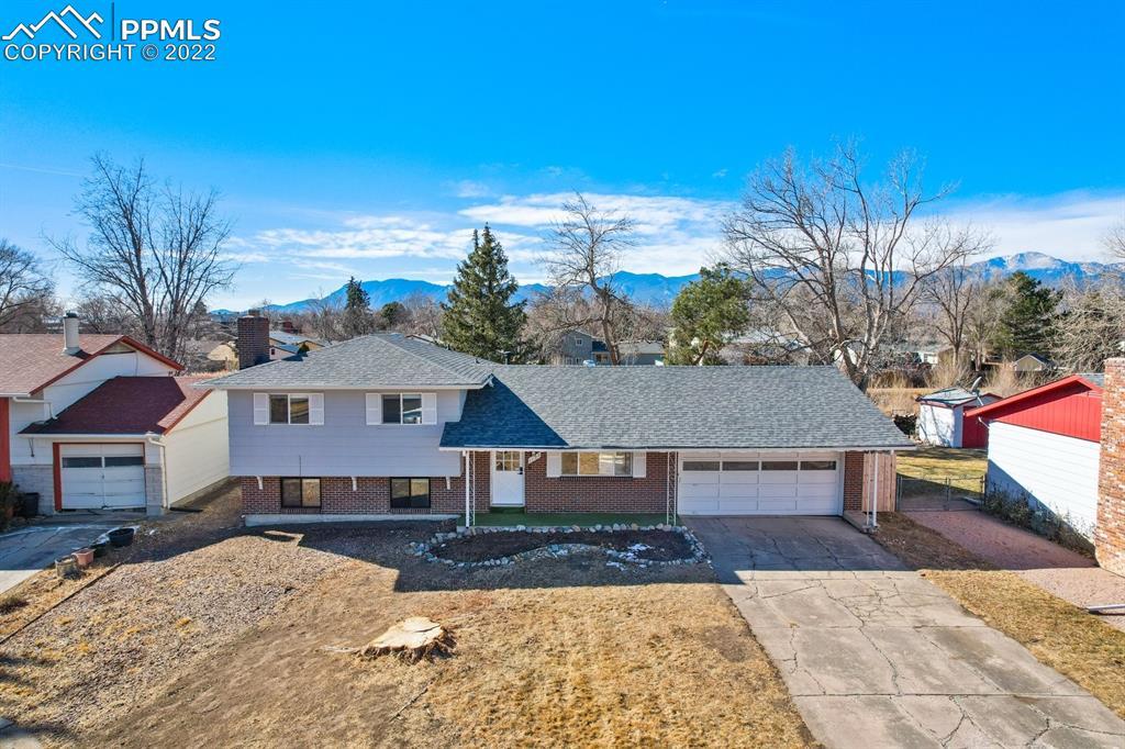 1122 Drake Cir., Colorado Springs, CO 80915