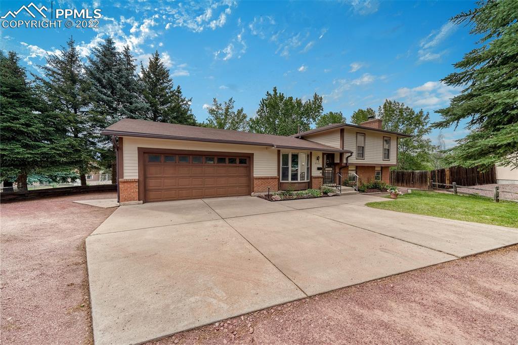 6742 Snowbird Dr., Colorado Springs, CO 80918