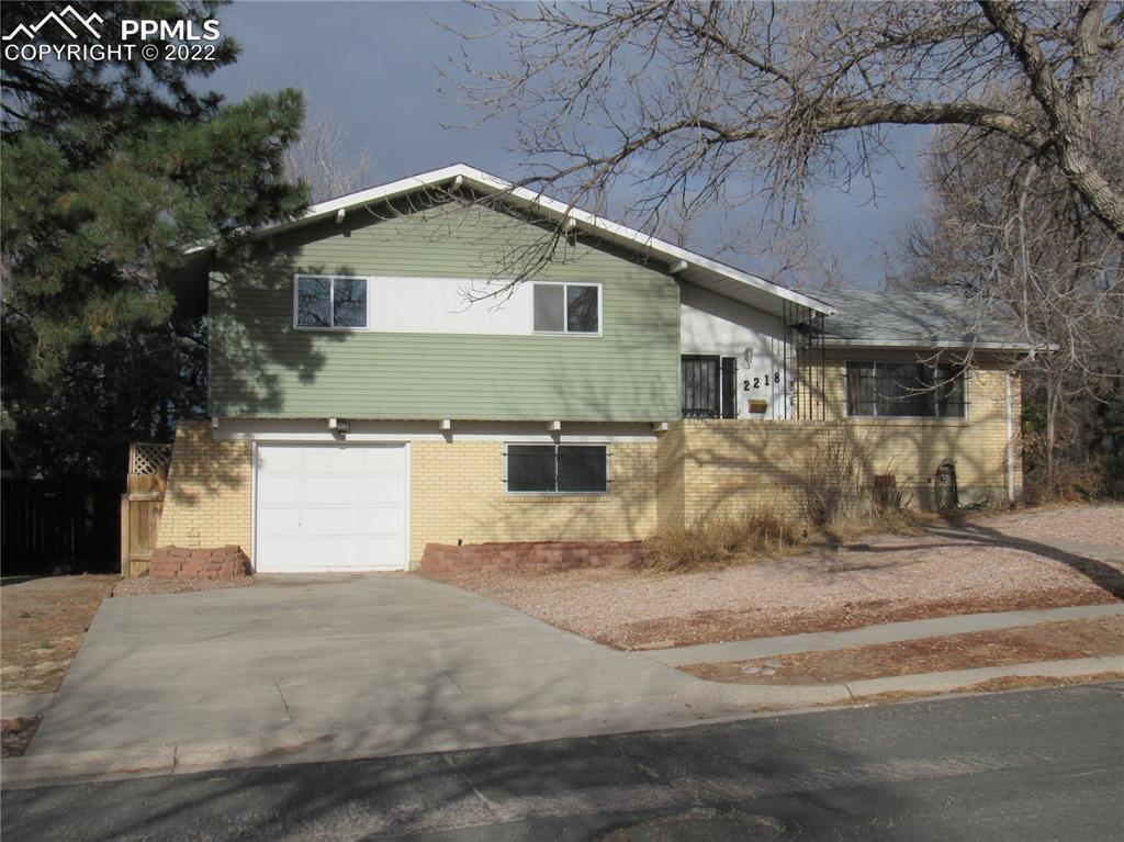 2218 Collier Ave., Colorado Springs, CO 80909