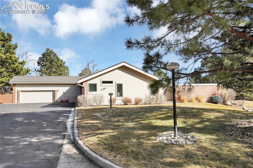 2723 Fawn Grove Ct., Colorado Springs, CO 80906