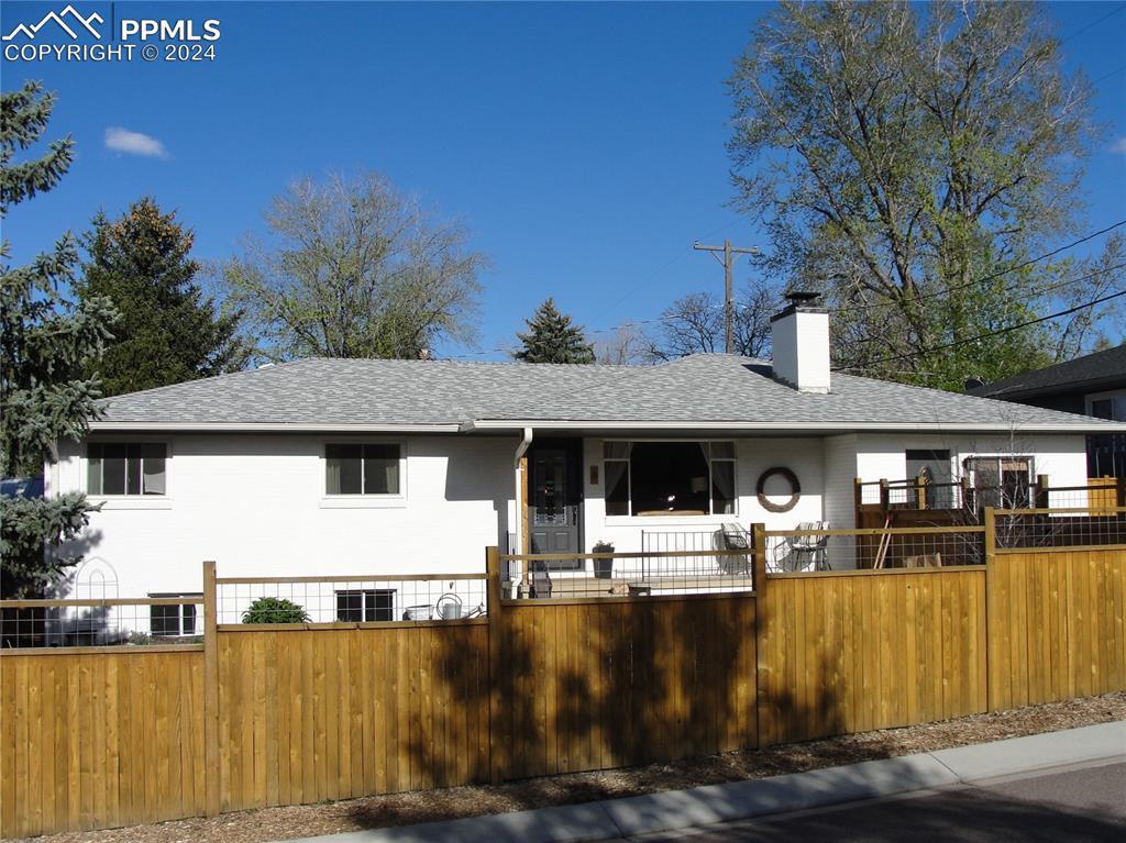 6 El Sereno Dr., Colorado Springs, CO 80906