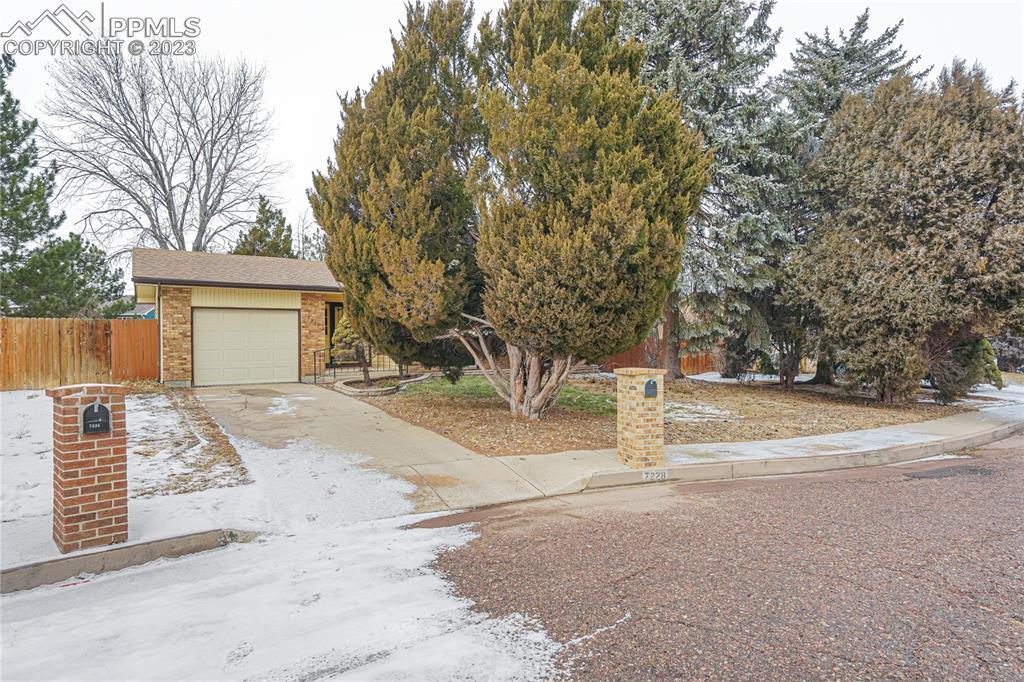 7228 River Bend Rd., Colorado Springs, CO 80911