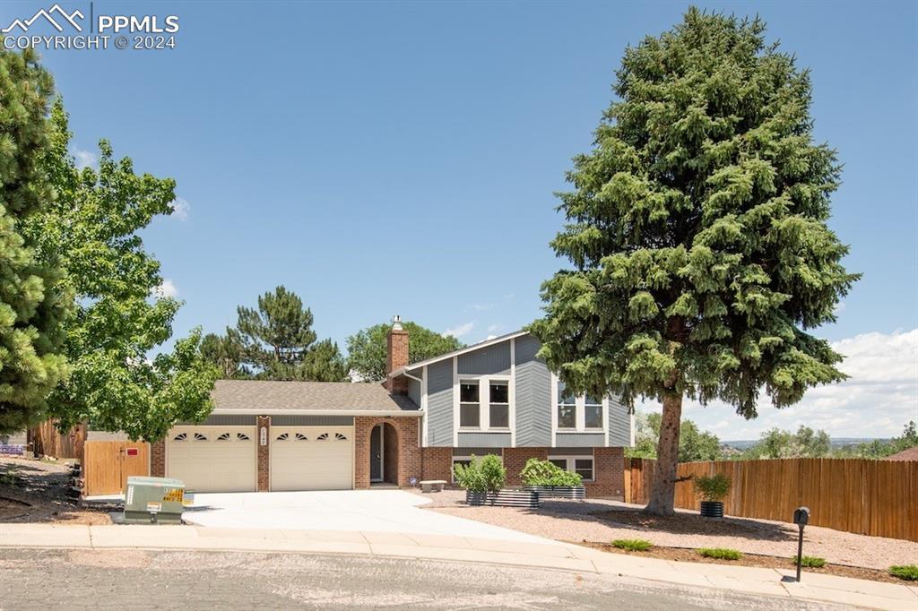 1348 Valkenburg Dr., Colorado Springs, CO 80907