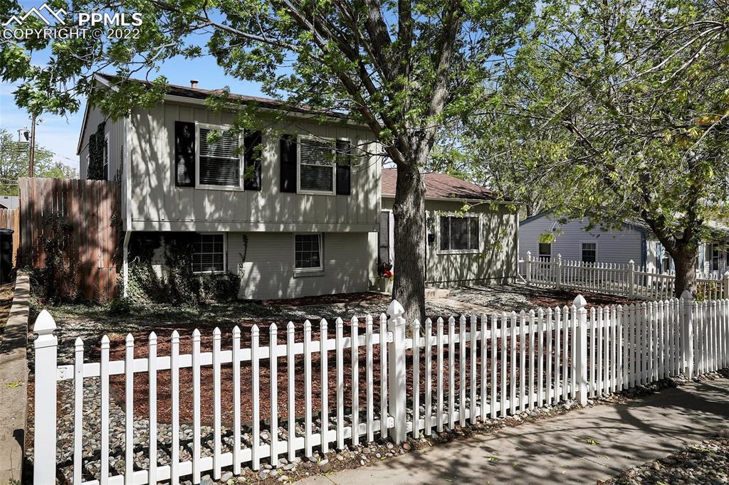 103 Arlen St., Colorado Springs, CO 80909