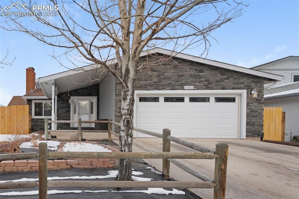 6322 Lange Dr., Colorado Springs, CO 80918