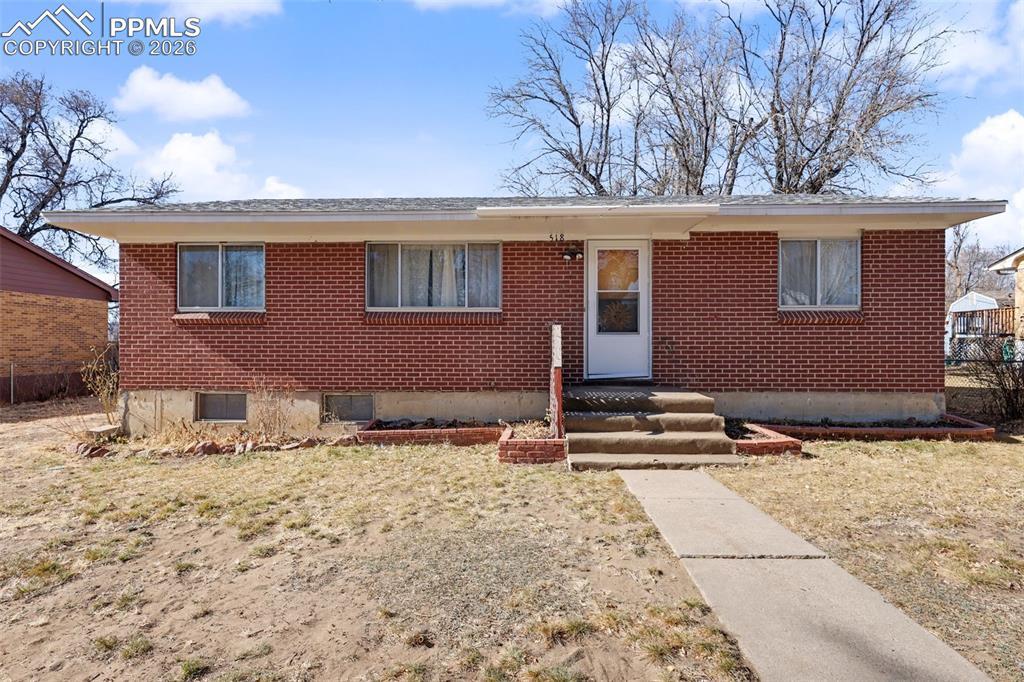518 Yellowstone Rd., Colorado Springs, CO 80910