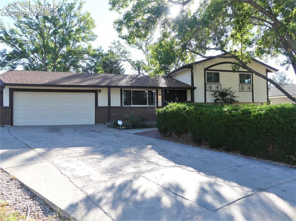 5394 Flying S Ln., Colorado Springs, CO 80915