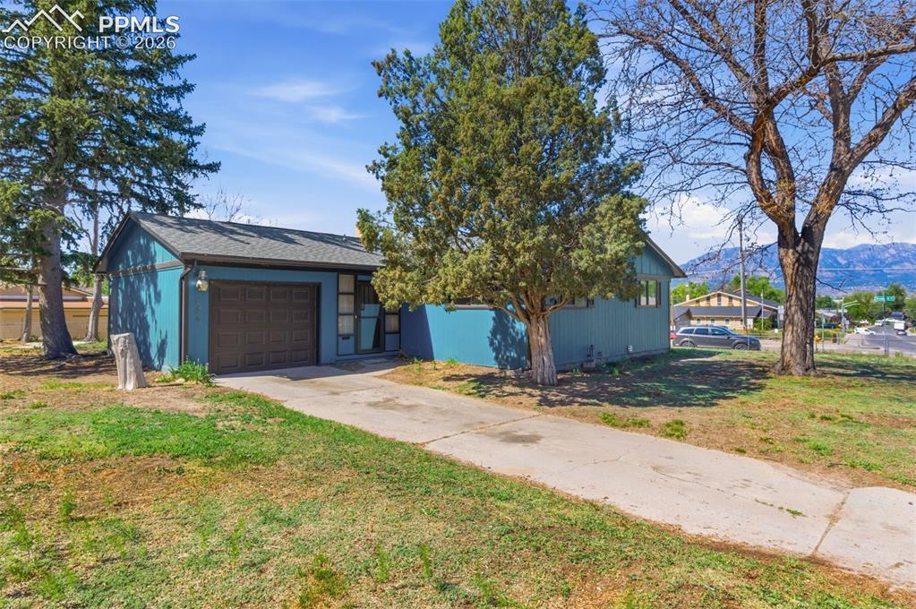 624 Widefield Dr., Colorado Springs, CO 80911