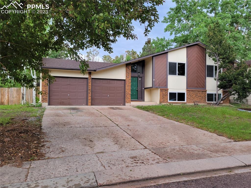 6695 Snowbird Dr., Colorado Springs, CO 80918