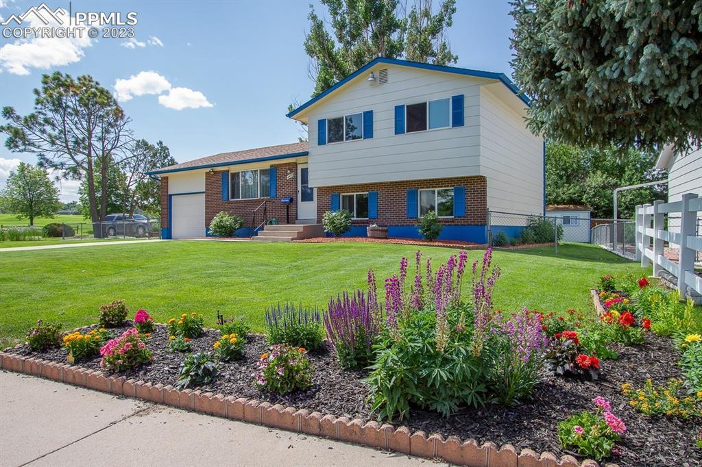 4453 N Blissful Cir., Colorado Springs, CO 80917