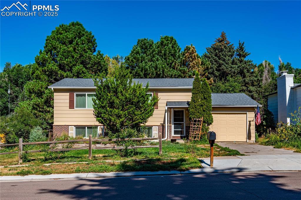 4016 Goldenrod Dr., Colorado Springs, CO 80918