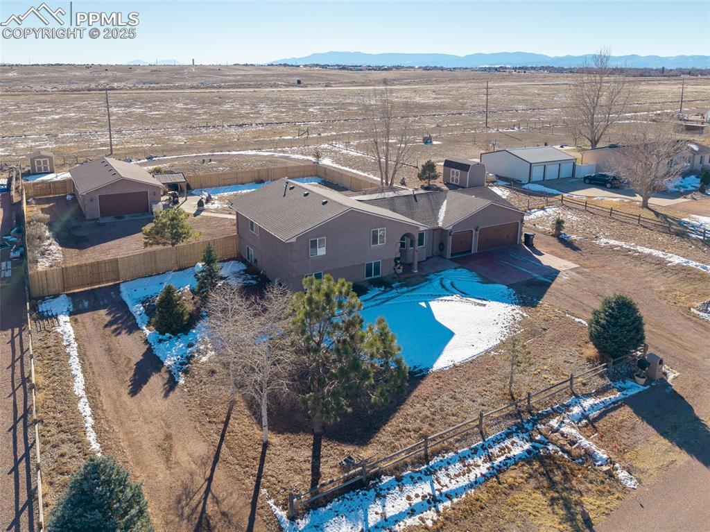 758 E Woodleaf Dr., Pueblo, CO 81007