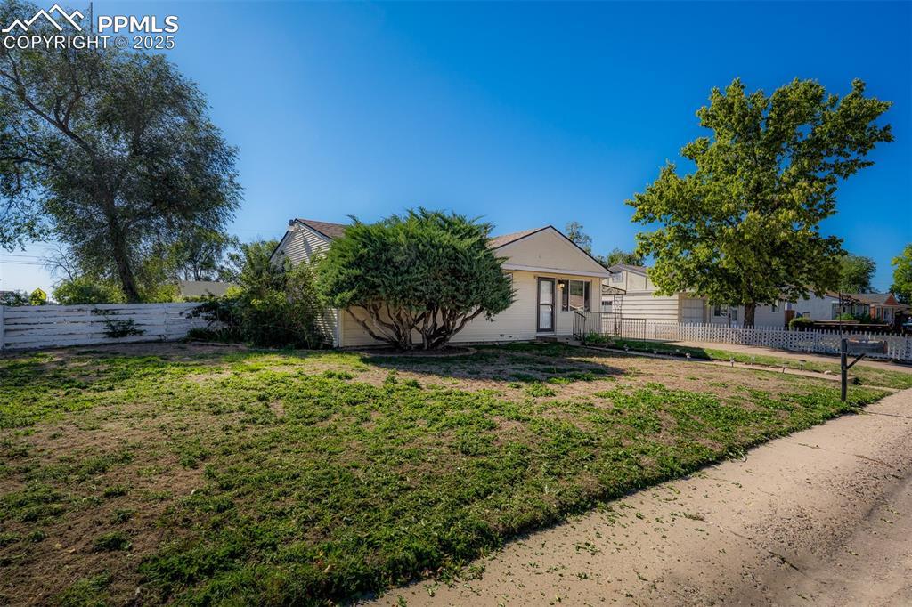 97 Esther Dr., Colorado Springs, CO 80911