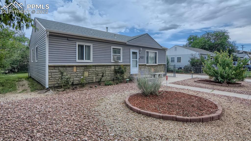 550 E Saint Elmo Ave., Colorado Springs, CO 80905