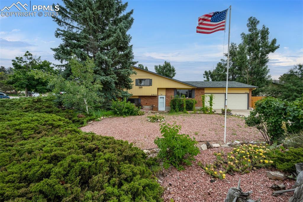 2907 N Roche Dr., Colorado Springs, CO 80918