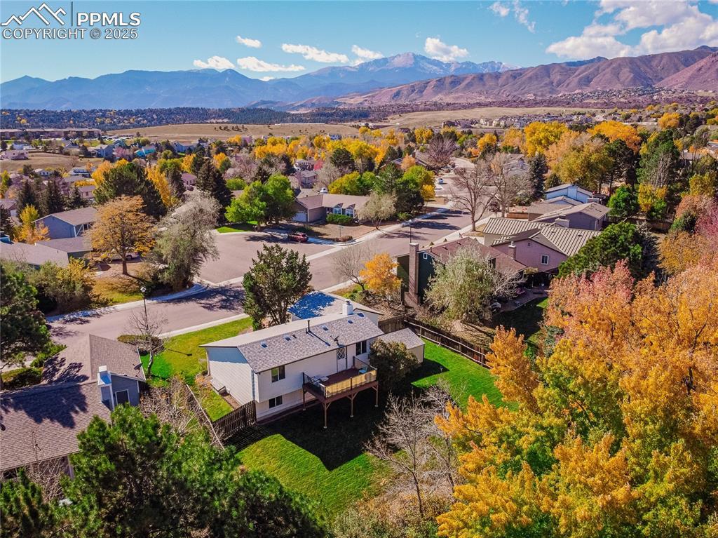 422 Saddlemountain Rd., Colorado Springs, CO 80919