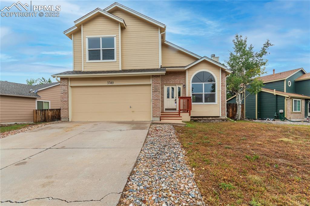 3740 Moose Run Dr., Colorado Springs, CO 80918