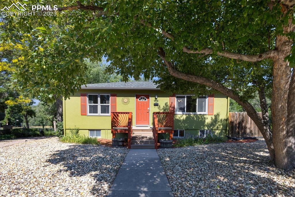 908 E Columbia St., Colorado Springs, CO 80903