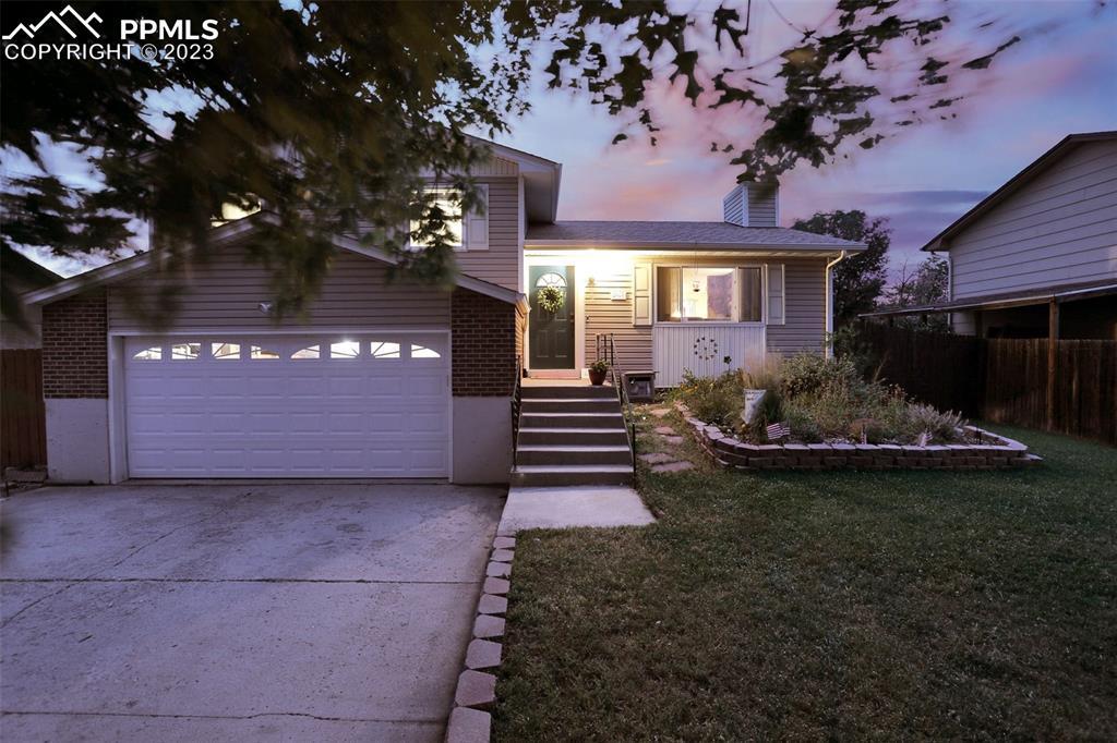 4969 Dewar Dr., Colorado Springs, CO 80916