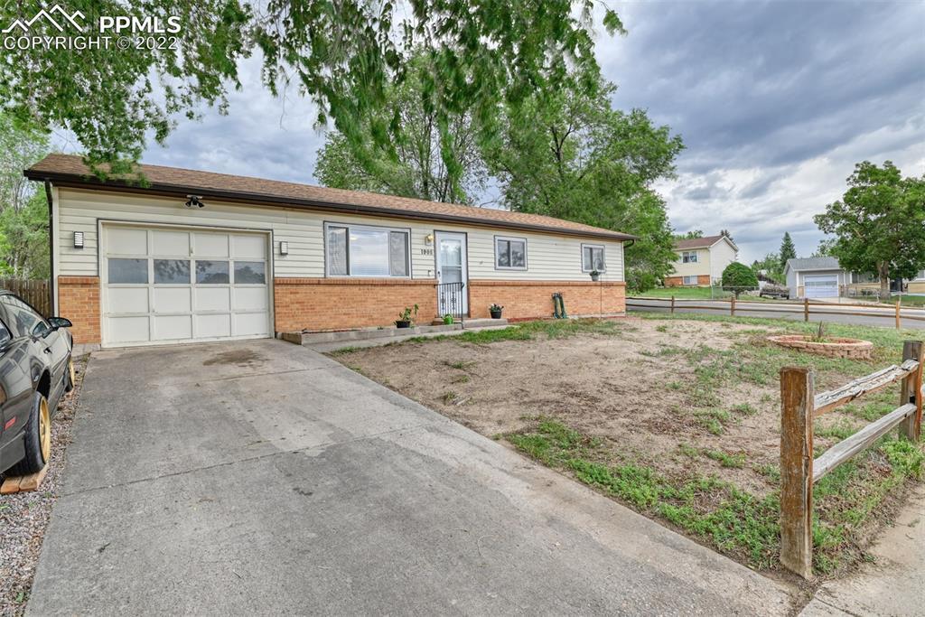 1908 Fernwood Dr., Colorado Springs, CO 80910