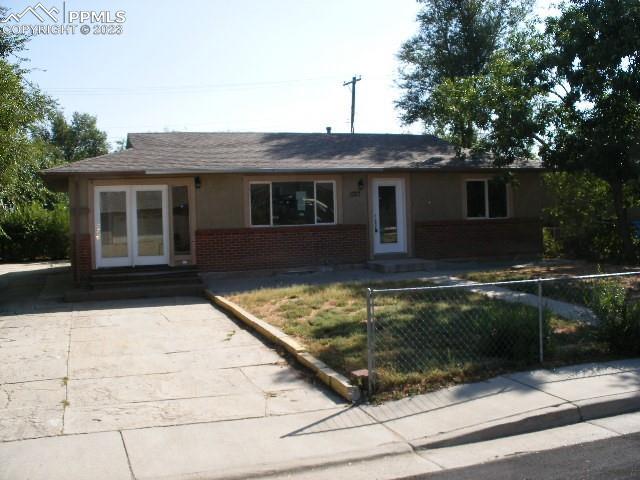 1327 Maxwell St., Colorado Springs, CO 80906