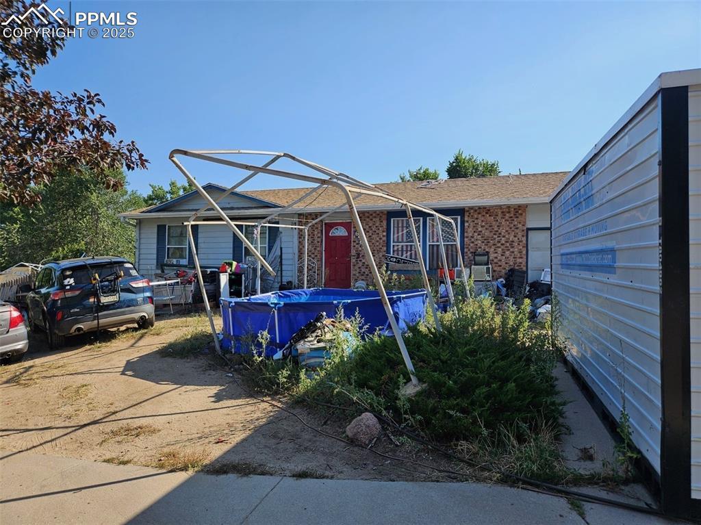 6905 Noble St., Colorado Springs, CO 80915