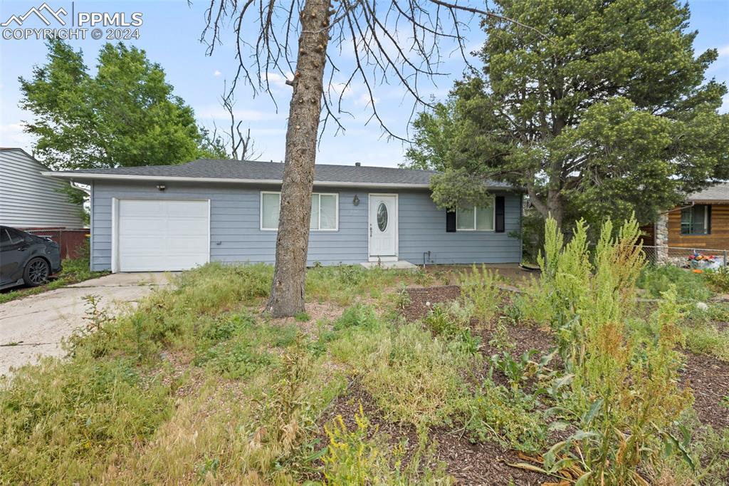 1217 Maxwell St., Colorado Springs, CO 80906