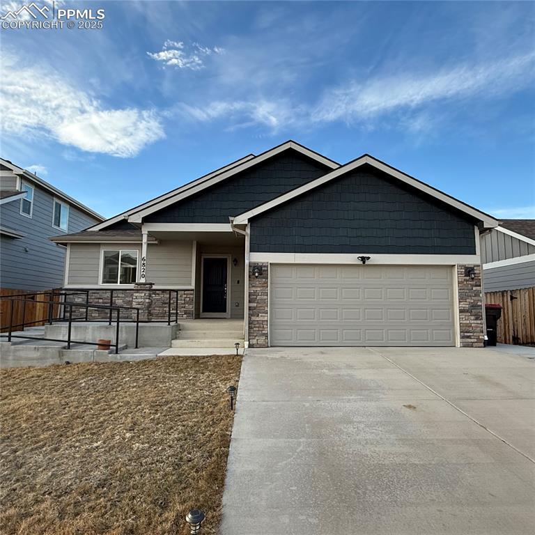 6820 Simcoe Dr., Colorado Springs, CO 80925