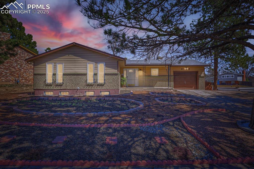 2922 Flintridge Pl., Colorado Springs, CO 80918
