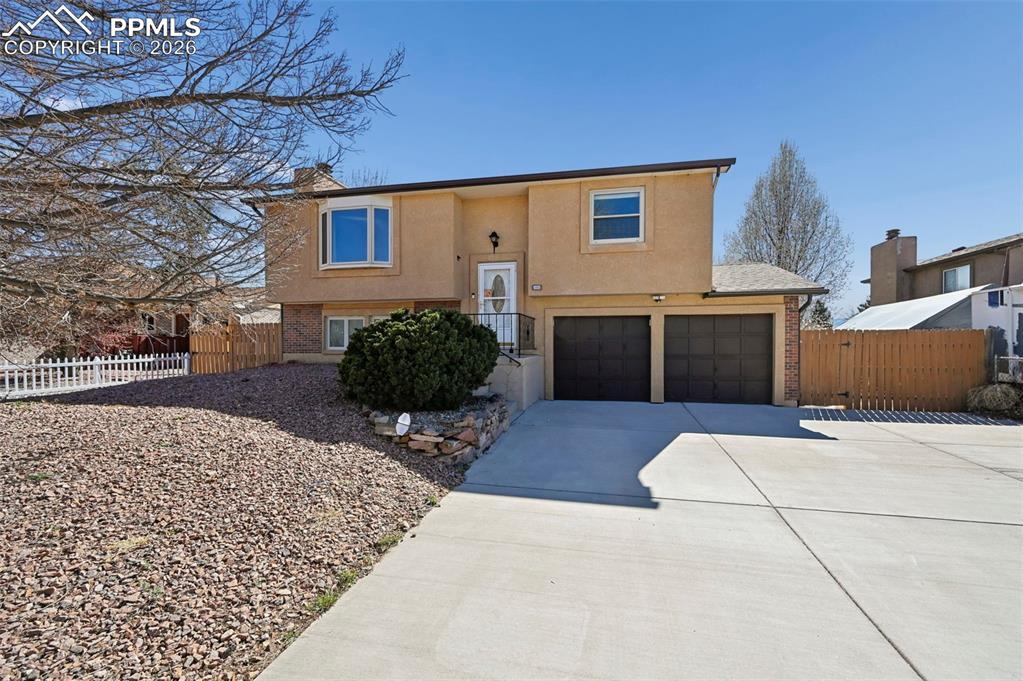 4963 Ridenour Dr., Colorado Springs, CO 80916