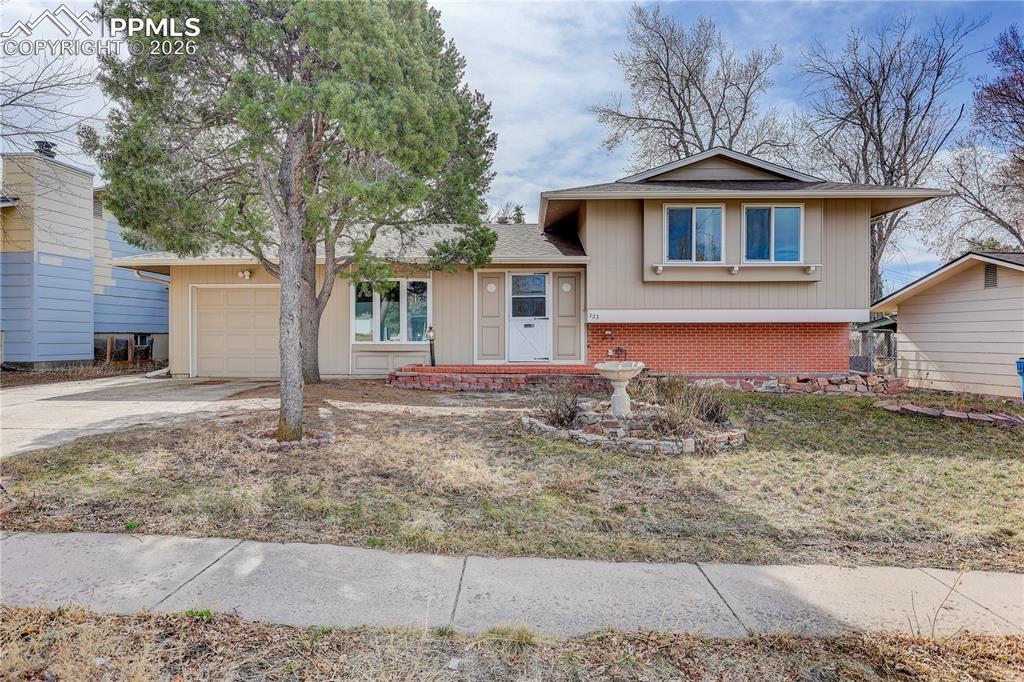 323 Kenady Cir., Colorado Springs, CO 80910