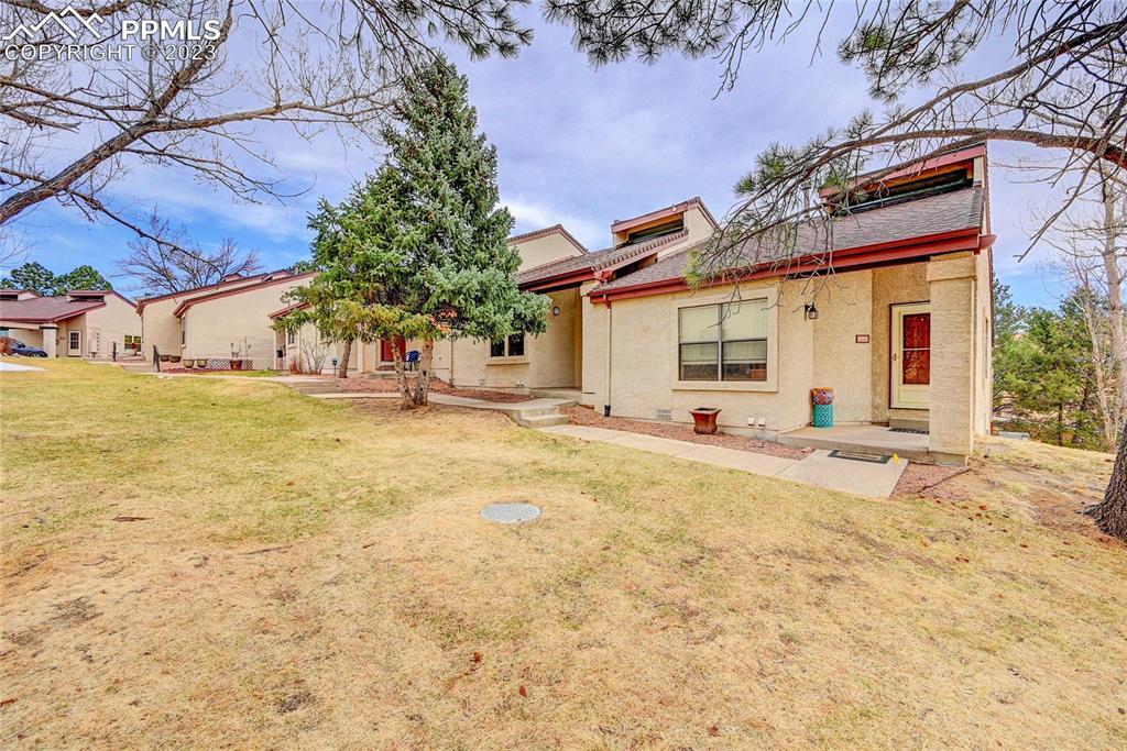560 Autumn Crest Cir. #E, Colorado Springs, CO 80919