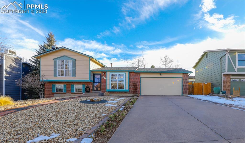 6671 Flintridge Dr., Colorado Springs, CO 80918