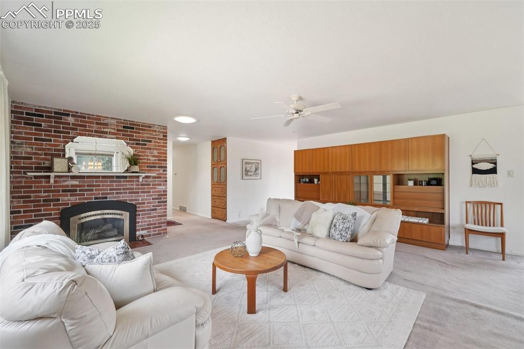 2020 Mesa Rd., Colorado Springs, CO 80904