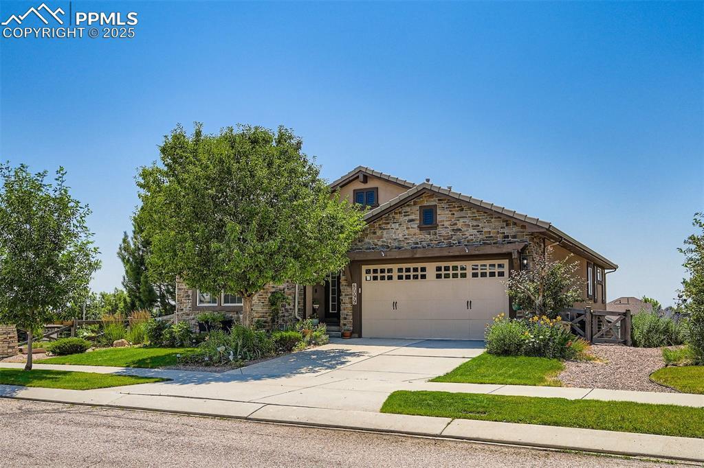8099 Hollygrape Ln., Colorado Springs, CO 80927