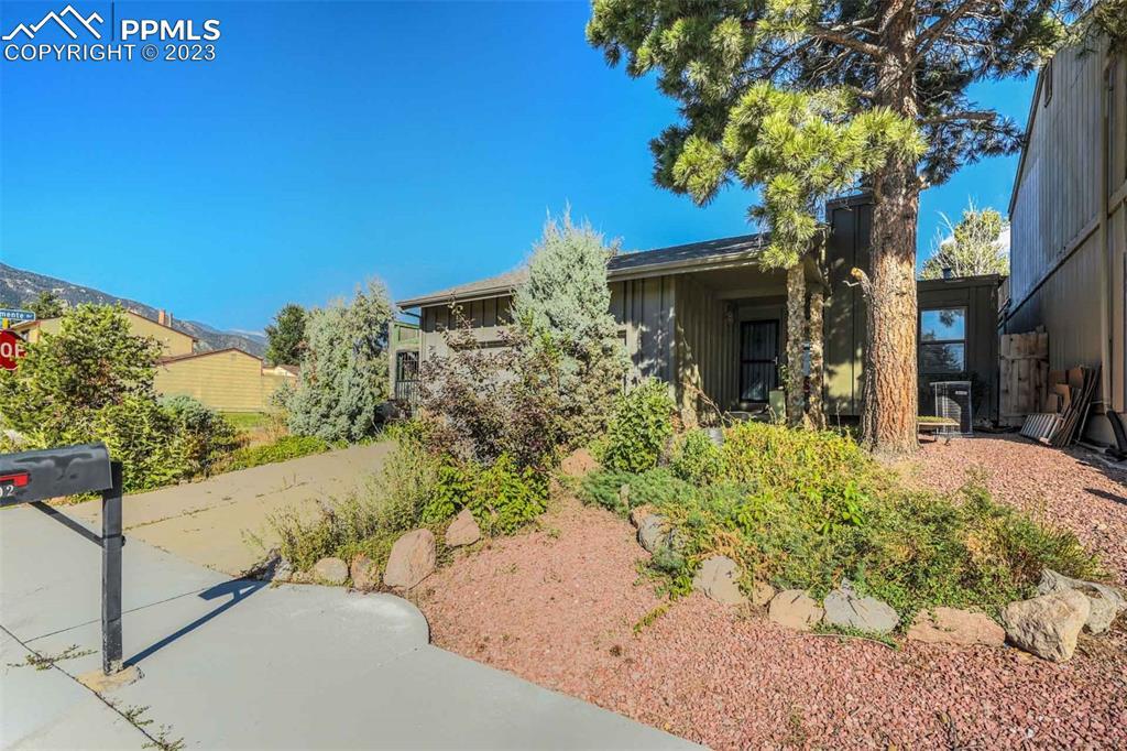 802 San Gabriel Pl., Colorado Springs, CO 80906