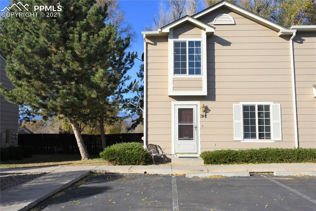 392 Kitfield View, Colorado Springs, CO 80916