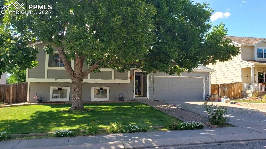 891 Daffodil St., Fountain, CO 80817